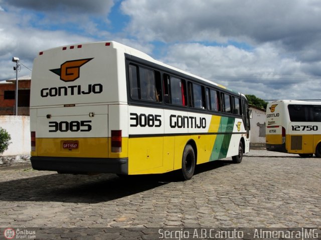 Empresa Gontijo de Transportes 3085 na cidade de Almenara, Minas Gerais, Brasil, por Sérgio Augusto Braga Canuto. ID da foto: 73047.