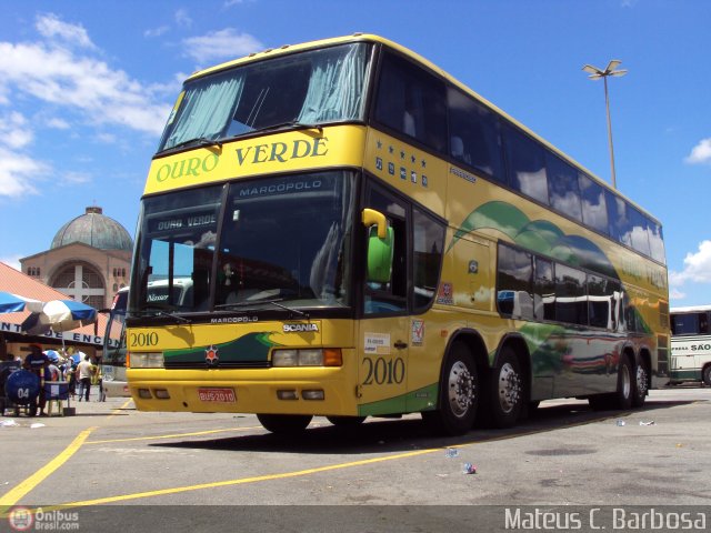 Auto Viação Ouro Verde 2010 na cidade de Aparecida, São Paulo, Brasil, por Mateus C. Barbosa. ID da foto: 66170.