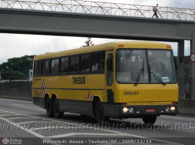 Viação Itapemirim 30031 na cidade de Taubaté, São Paulo, Brasil, por Marcelo H.  Souza. Número da foto: #67604.