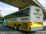 Empresa Gontijo de Transportes 5850 na cidade de Belo Horizonte, Minas Gerais, Brasil, por Moisés Magno. ID da foto: :id.