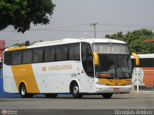 Viação Araguarina 10705 na cidade de Goiânia, Goiás, Brasil, por Douglas Andrez. ID da foto: 212855.