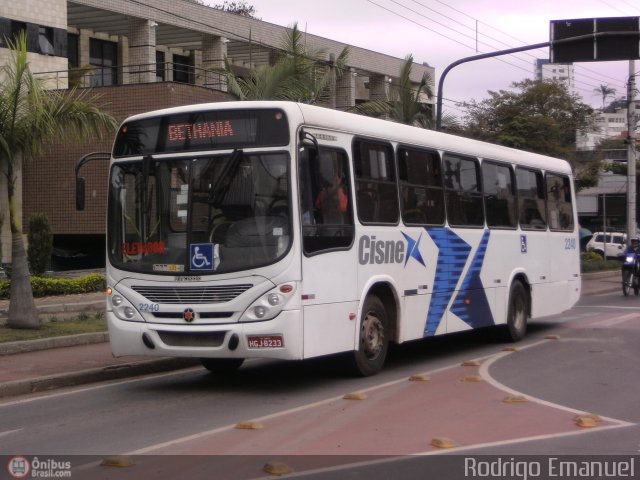 Transportes Cisne 2240 na cidade de Itabira, Minas Gerais, Brasil, por Rodrigo Emanuel. ID da foto: 214067.
