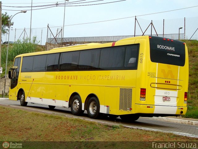 Viação Itapemirim 6815 na cidade de Belo Horizonte, Minas Gerais, Brasil, por Franciel Souza. ID da foto: 216111.