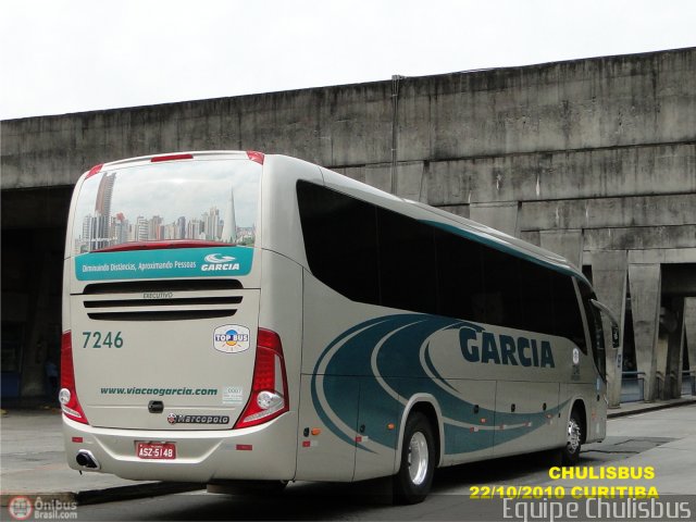 Viação Garcia 7246 na cidade de Curitiba, Paraná, Brasil, por Paulo Roberto Chulis. Número da foto: #219810.