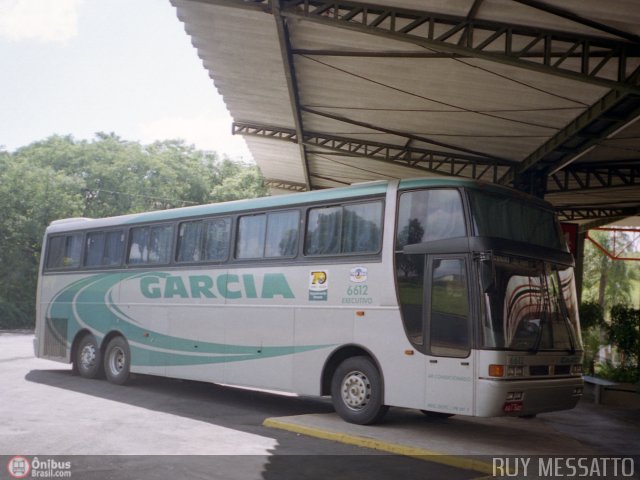 Viação Garcia 6612 na cidade de Pardinho, São Paulo, Brasil, por Ruy Messatto. Número da foto: #221549.
