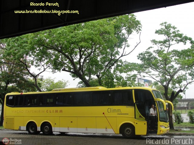 Viação Itapemirim 8007 na cidade de Vitória, Espírito Santo, Brasil, por Ricardo Peruch. ID da foto: 222680.