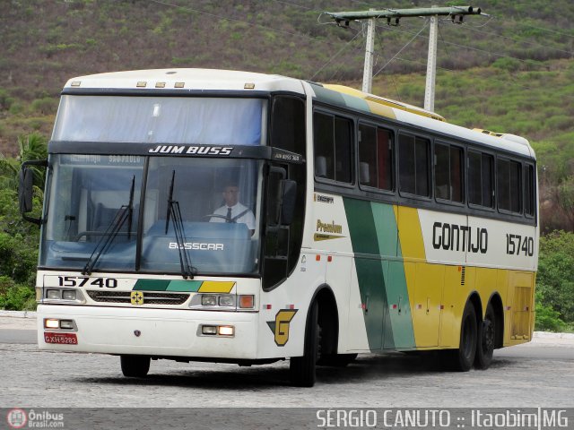 Empresa Gontijo de Transportes 15740 na cidade de Itaobim, Minas Gerais, Brasil, por Sérgio Augusto Braga Canuto. Número da foto: #243016.