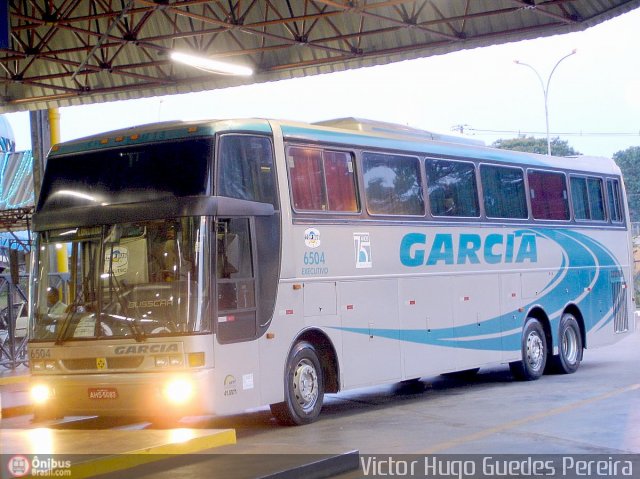 Viação Garcia 6504 na cidade de Maringá, Paraná, Brasil, por Victor Hugo Guedes Pereira. Número da foto: #242614.