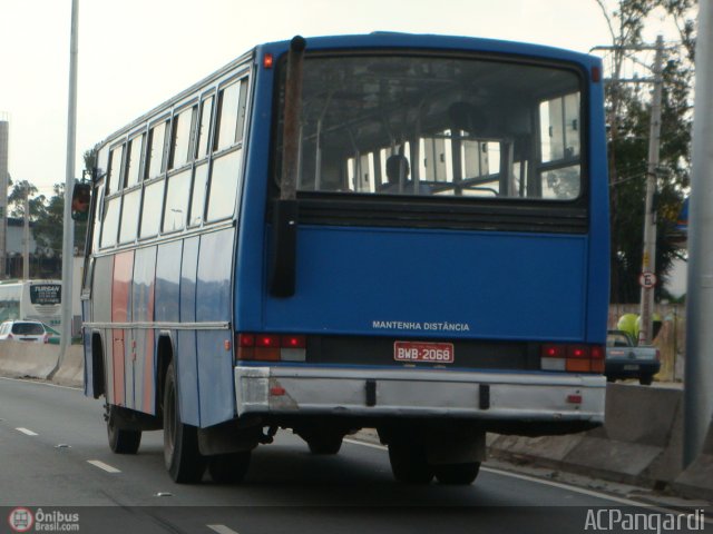 Ônibus Particulares 2068 na cidade de São Paulo, São Paulo, Brasil, por Antonio Carlos Pangardi. ID da foto: 232458.