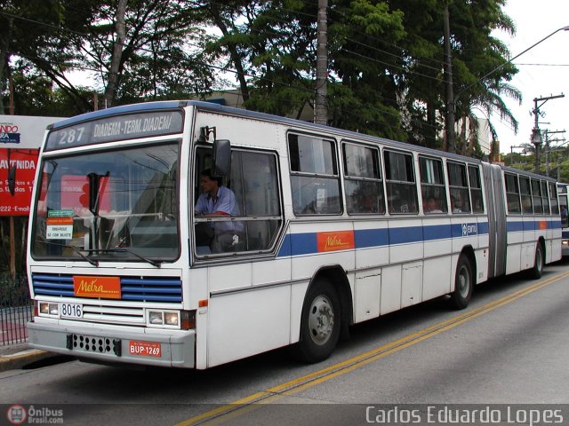 Metra - Sistema Metropolitano de Transporte 8016 na cidade de Diadema, São Paulo, Brasil, por Carlos Eduardo Lopes. ID da foto: 249851.