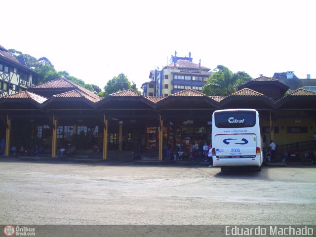 Terminais Rodoviários e Urbanos GRAMADO-RS na cidade de Gramado, Rio Grande do Sul, Brasil, por Eduardo Machado. Número da foto: #259048.