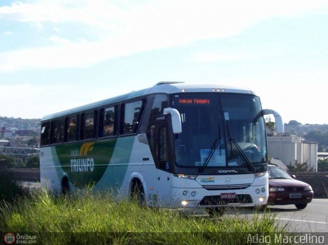 Viação Triunfo 0812 na cidade de Belo Horizonte, Minas Gerais, Brasil, por Adão Raimundo Marcelino. ID da foto: 260429.