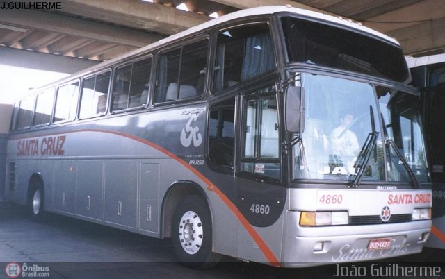 Viação Santa Cruz 4860 na cidade de Jaú, São Paulo, Brasil, por João Guilherme Lopes. Número da foto: #261638.