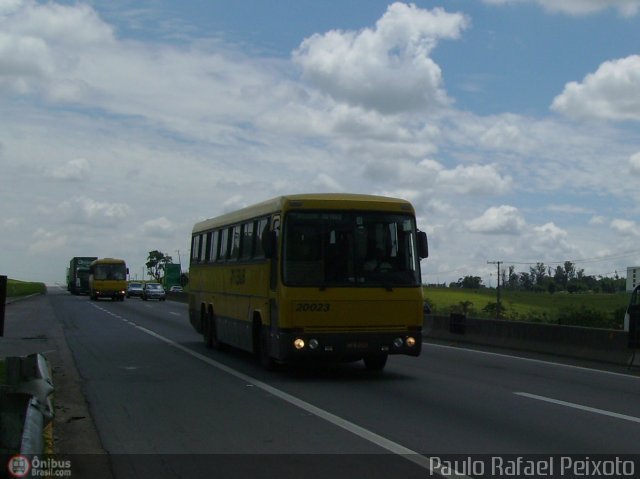 Viação Itapemirim 20023 na cidade de São José dos Campos, São Paulo, Brasil, por Paulo Rafael Peixoto. ID da foto: 265122.