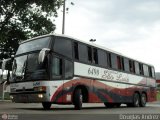 Expresso São Luiz 6490 na cidade de Goiânia, Goiás, Brasil, por Douglas Andrez. Número da foto: #:id.