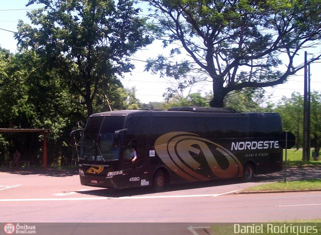 Expresso Nordeste 4580 na cidade de Foz do Iguaçu, Paraná, Brasil, por Daniel Rodrigues. Número da foto: #251489.