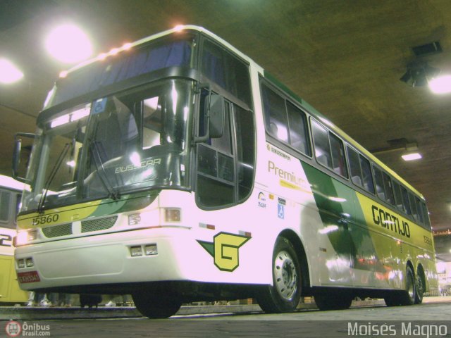 Empresa Gontijo de Transportes 15860 na cidade de Belo Horizonte, Minas Gerais, Brasil, por Moisés Magno. ID da foto: 253589.