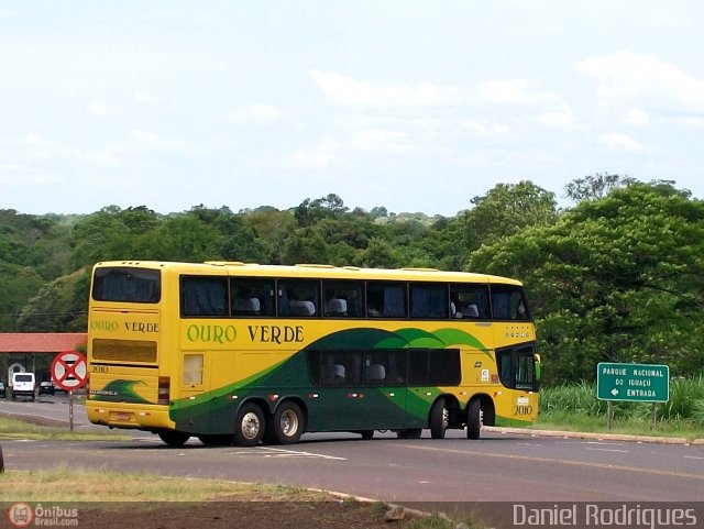 Auto Viação Ouro Verde 2010 na cidade de Foz do Iguaçu, Paraná, Brasil, por Daniel Rodrigues. ID da foto: 255969.