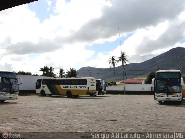 Empresa Gontijo de Transportes Garagem AMJ na cidade de Almenara, Minas Gerais, Brasil, por Sérgio Augusto Braga Canuto. ID da foto: 78184.