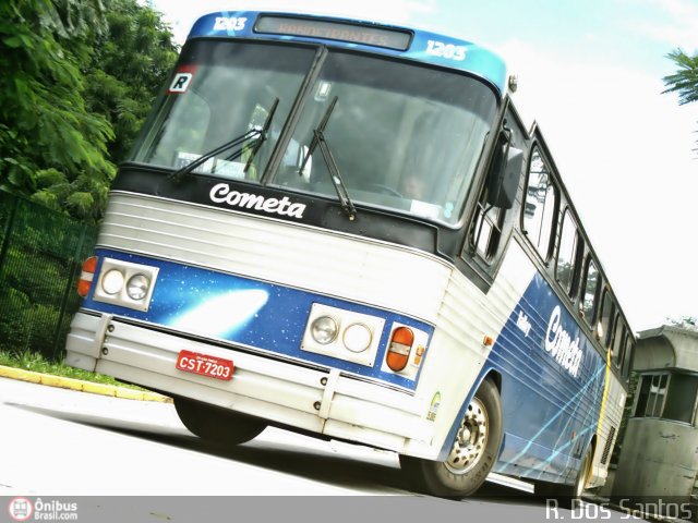 Viação Cometa 1203 na cidade de São Paulo, São Paulo, Brasil, por Rafael Santos. Número da foto: #82518.