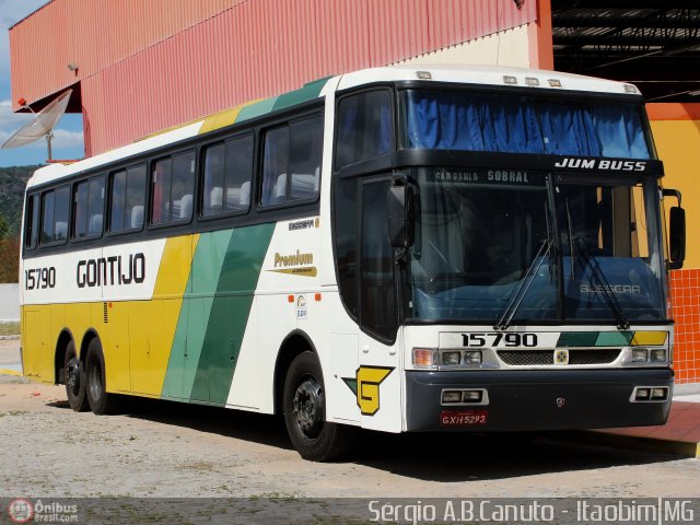 Empresa Gontijo de Transportes 15790 na cidade de Itaobim, Minas Gerais, Brasil, por Sérgio Augusto Braga Canuto. Número da foto: #85319.