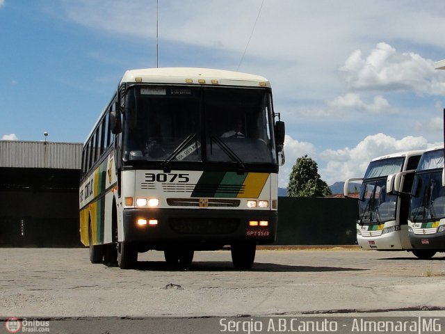 Empresa Gontijo de Transportes 3075 na cidade de Almenara, Minas Gerais, Brasil, por Sérgio Augusto Braga Canuto. ID da foto: 76516.