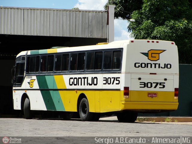 Empresa Gontijo de Transportes 3075 na cidade de Almenara, Minas Gerais, Brasil, por Sérgio Augusto Braga Canuto. ID da foto: 76762.