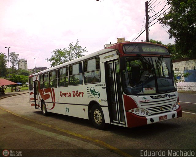 Ereno Dörr Transportes 92 na cidade de Lajeado, Rio Grande do Sul, Brasil, por Eduardo Machado. Número da foto: #78060.