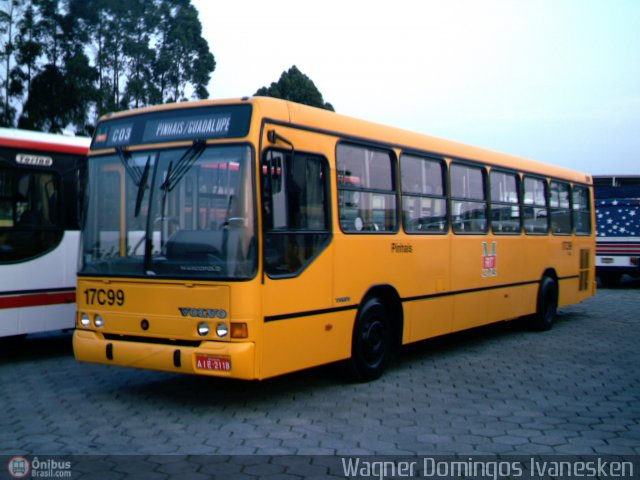 Expresso Azul 17C99 na cidade de Curitiba, Paraná, Brasil, por Wagner Domingos Ivanesken. ID da foto: 94102.