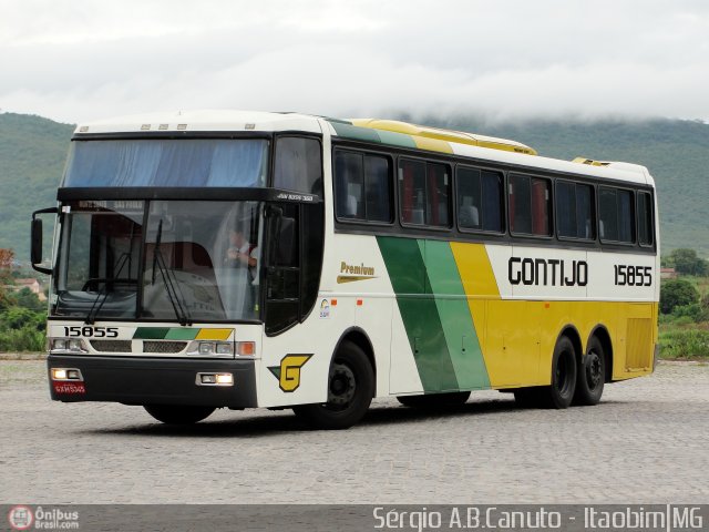 Empresa Gontijo de Transportes 15855 na cidade de Itaobim, Minas Gerais, Brasil, por Sérgio Augusto Braga Canuto. ID da foto: 98307.