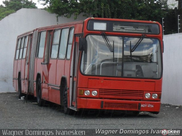 Ônibus Particulares ADY-4734 na cidade de Curitiba, Paraná, Brasil, por Wagner Domingos Ivanesken. Número da foto: #88028.