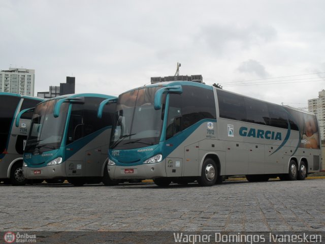 Viação Garcia 7012 na cidade de Curitiba, Paraná, Brasil, por Wagner Domingos Ivanesken. Número da foto: #88976.