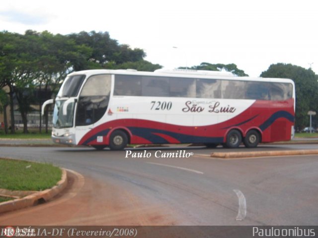 Expresso São Luiz 7200 na cidade de Brasília, Distrito Federal, Brasil, por Paulo Camillo Mendes Maria. ID da foto: 89715.