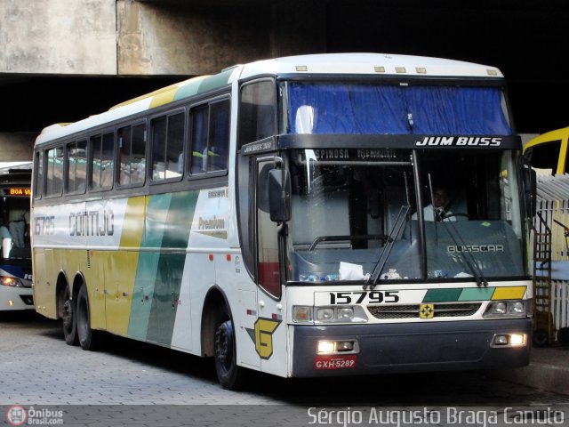 Empresa Gontijo de Transportes 15795 na cidade de Belo Horizonte, Minas Gerais, Brasil, por Sérgio Augusto Braga Canuto. ID da foto: 108748.