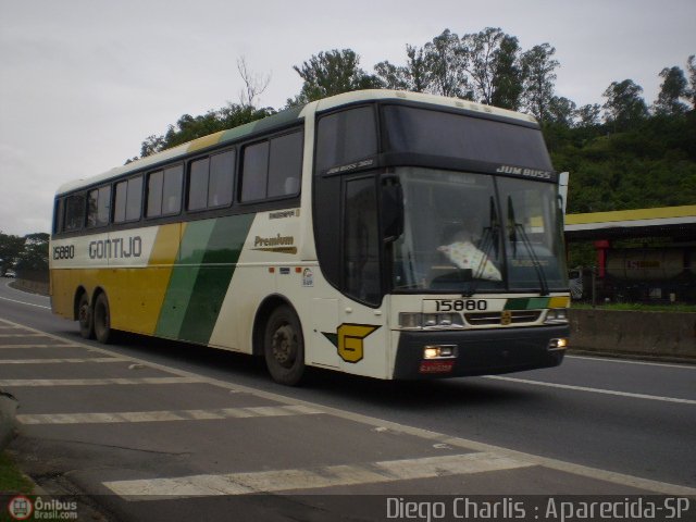 Empresa Gontijo de Transportes 15880 na cidade de Aparecida, São Paulo, Brasil, por Diego Charlis Coelho. ID da foto: 112123.