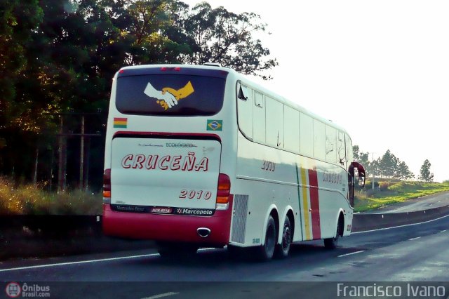 Autobuses Cruceña 2010 na cidade de Palmital, São Paulo, Brasil, por Francisco Ivano. ID da foto: 112805.