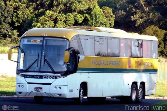 Nacional Expresso 62604 na cidade de Assis, São Paulo, Brasil, por Francisco Ivano. Número da foto: #113592.