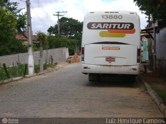 Saritur - Santa Rita Transporte Urbano e Rodoviário 13880 na cidade de Piedade dos Gerais, Minas Gerais, Brasil, por Luiz Henrique Campos. ID da foto: 104143.