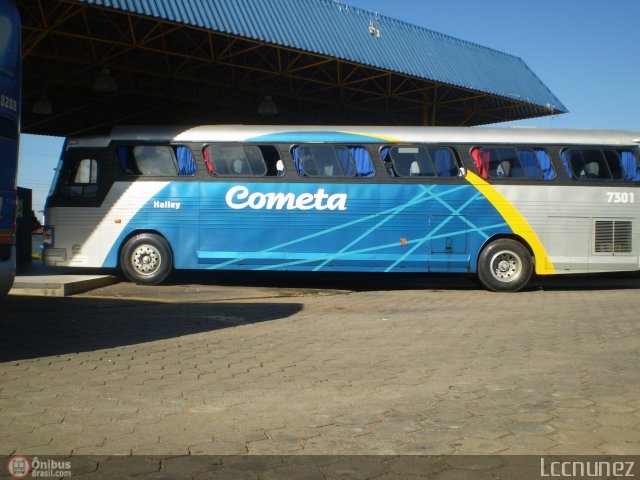 Viação Cometa 7301 na cidade de São Miguel Arcanjo, São Paulo, Brasil, por Luis Nunez. Número da foto: #116177.