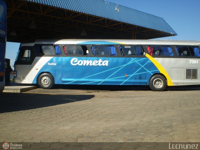 Viação Cometa 7301 na cidade de São Miguel Arcanjo, São Paulo, Brasil, por Luis Nunez. ID da foto: 116177.