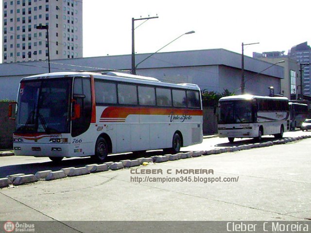 Viação Vale do Tietê 766 na cidade de São Paulo, São Paulo, Brasil, por Cleber C.  Moreira. Número da foto: #116839.