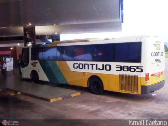 Empresa Gontijo de Transportes 3865 na cidade de Palmas, Tocantins, Brasil, por Ismail Caetano. ID da foto: 124226.