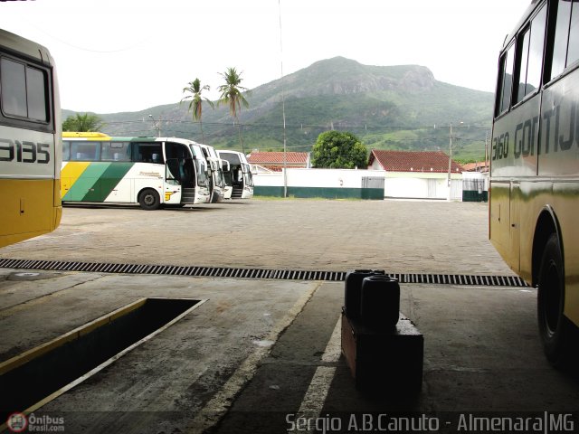 Empresa Gontijo de Transportes Garagem AMJ na cidade de Almenara, Minas Gerais, Brasil, por Sérgio Augusto Braga Canuto. ID da foto: 123216.