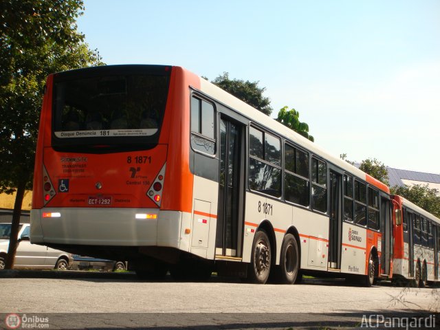 TRANSPPASS - Transporte de Passageiros 8 1871 na cidade de São Paulo, São Paulo, Brasil, por Antonio Carlos Pangardi. Número da foto: #143686.