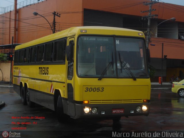 Viação Itapemirim 30053 na cidade de Rio de Janeiro, Rio de Janeiro, Brasil, por Marco Aurélio de Oliveira. ID da foto: 143885.