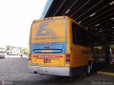 Expresso Amarelinho 303 na cidade de Itapeva, São Paulo, Brasil, por Elias  Junior. Número da foto: #145074.