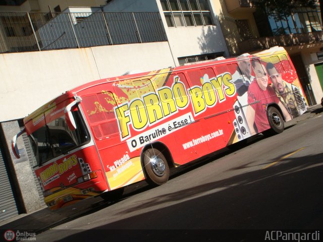 Grupo Forró Boys BML-5498 na cidade de São Paulo, São Paulo, Brasil, por Antonio Carlos Pangardi. ID da foto: 147964.