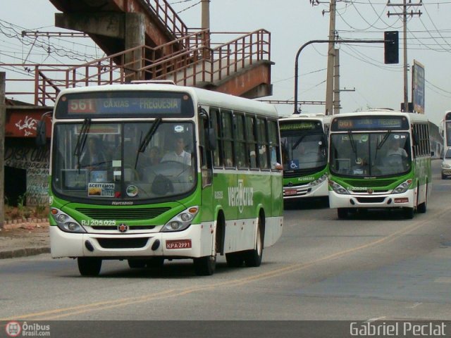 Viação Vera Cruz RJ 205.025 na cidade de Rio de Janeiro, Rio de Janeiro, Brasil, por Gabriel Peclat. ID da foto: 148861.