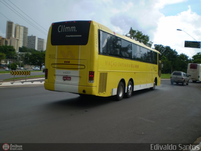 Viação Itapemirim 44001 na cidade de Ribeirão Preto, São Paulo, Brasil, por Edivaldo Santos. ID da foto: 148895.