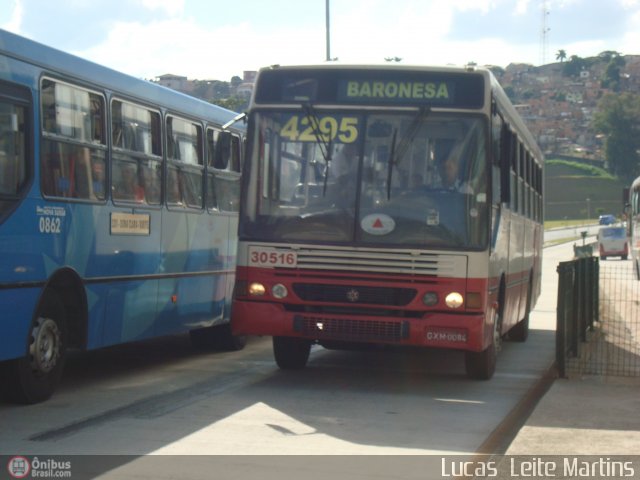 Expresso Luziense > Territorial Com. Part. e Empreendimentos 30516 na cidade de Belo Horizonte, Minas Gerais, Brasil, por Lucas Leite. ID da foto: 150559.